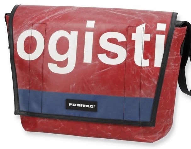 Deze tas, gemaakt van een Rabelink-oplegger, stond in de webshop van Freitag (en is inmiddels verkocht).